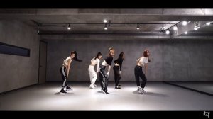 ITZY "Dalla Dalla" Dance Practice