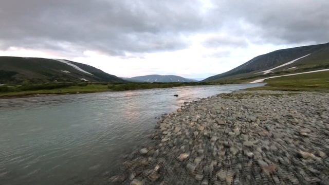 ЛЕСНЫЕ на ЯМАЛЕ - ИСТОРИЯ ПРО ВОЛКА, ВСТРЕЧА С МЕСТНЫМИ И СОБАКАМИ, РЫБАЛКА НА СЕВЕРЕ, ГОРЫ смотреть онлайн