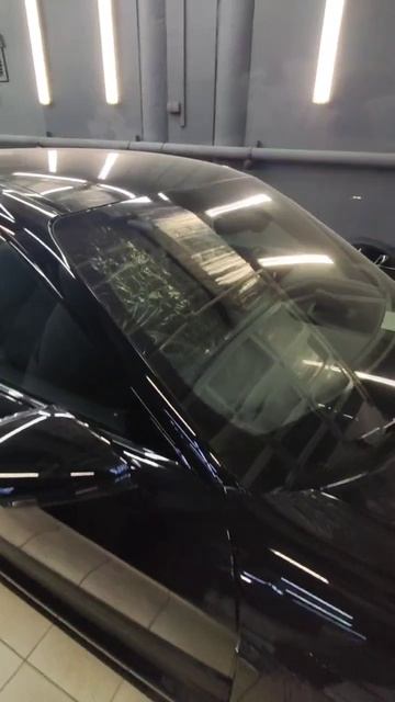 Porsche Taycan оклейка зоны риска и лобового Spectroll Premium и Neverskratch