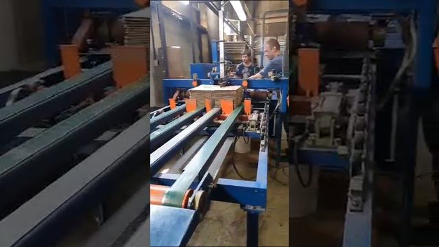 Полуавтоматическая фальцевально-склеивающая линия СГ-2 смотреть онлайн