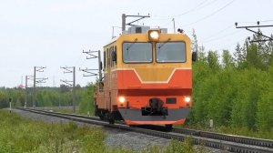 Автомотриса АСГ-30П-034 следует по перегону Ноябрьск-II - Ноябрьск-I