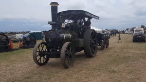 Вот это техника! Паровой трактор 1923 года! Как новый!