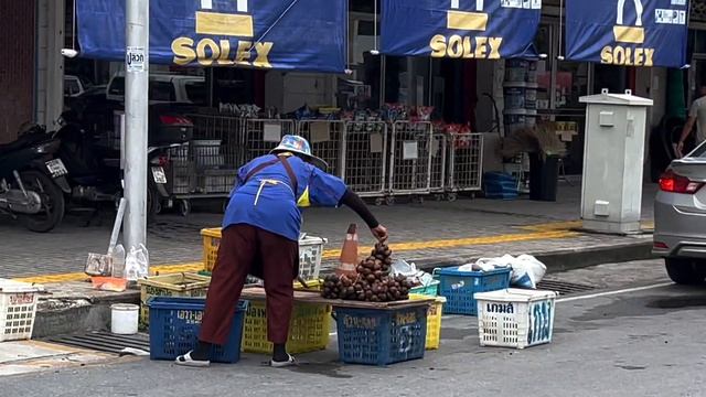 🔥 Еда, дождь и история: моя поездка в Сонгкхлу, Таиланд 2025 смотреть онлайн