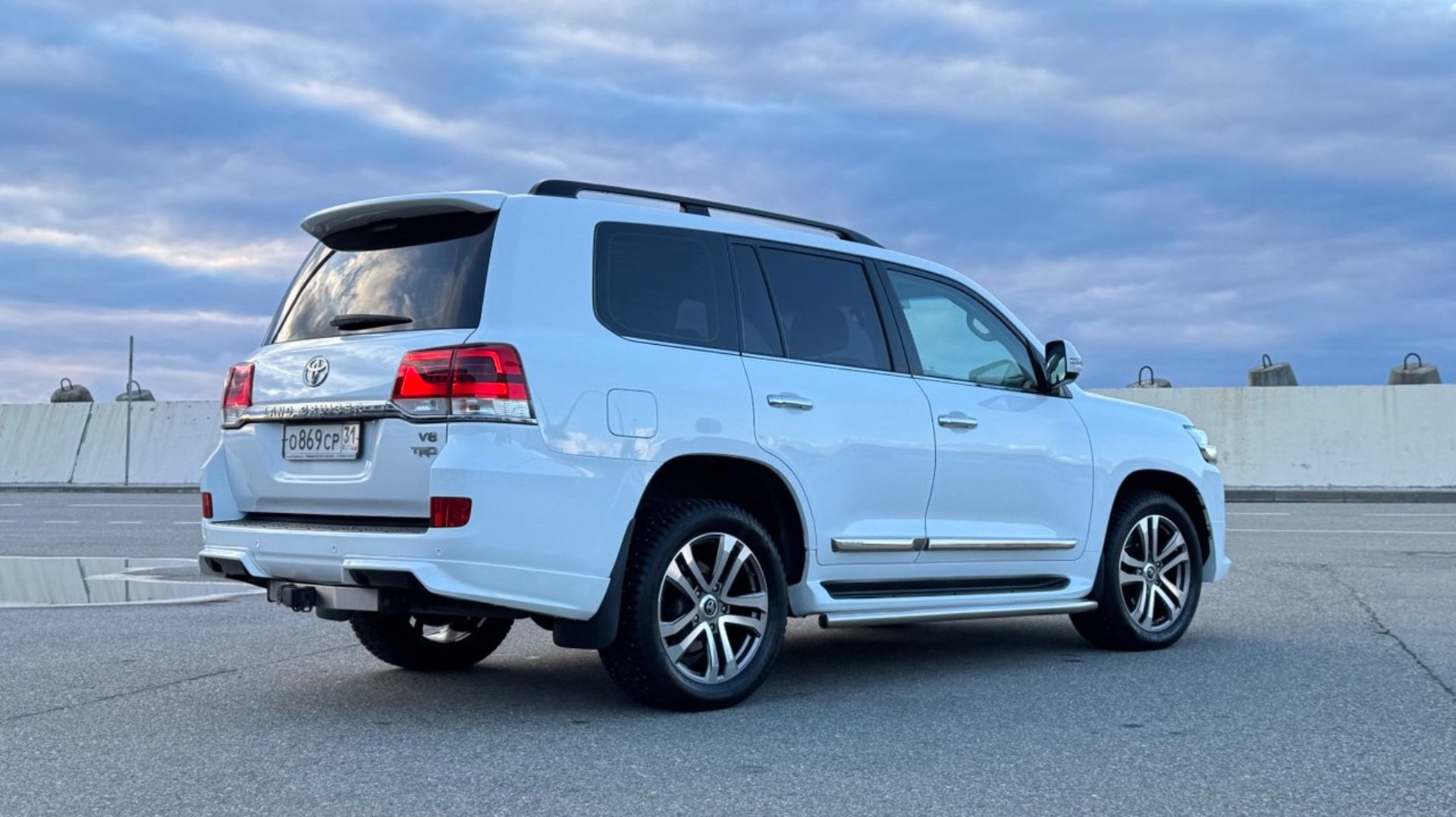 Продажа Тойота Ленд крузер 200 смотреть онлайн