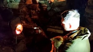 24 ЧАСА в КАМЕННОМ ДОМЕ с РЫЖИМ ЗВЕРЕМ | Пугаем МЕДВЕДЯ, Строим ВОДОСБОР, Жарим МЯСО