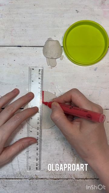 Поделка из яичного лотка
