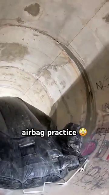 Опасный трюк на BMX. смотреть онлайн