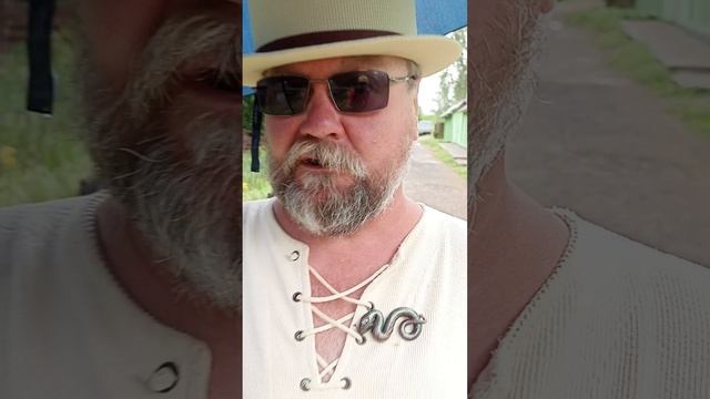 Актёр хочет бабла смотреть онлайн