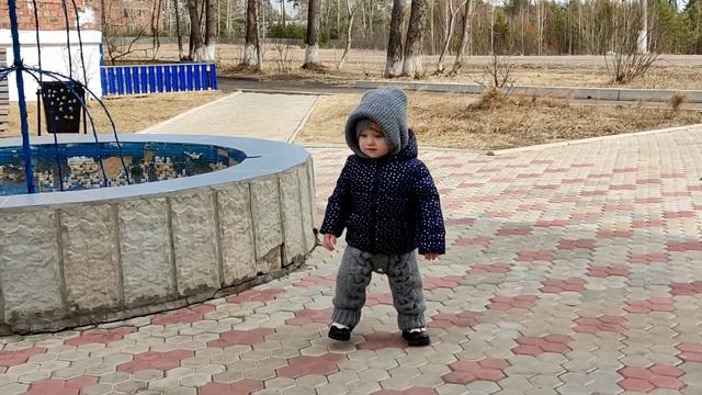 VLOG | Приехали к бабушке | сладкая реклама | Убираемся у бабушки смотреть онлайн