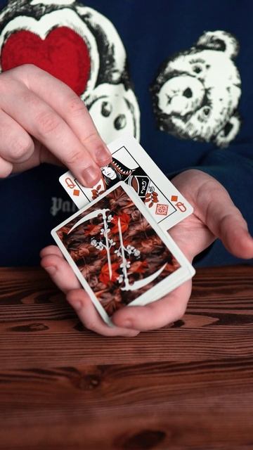 Выучи НЕВЕРОЯТНЫЙ Трюк с КАРТАМИ! смотреть онлайн