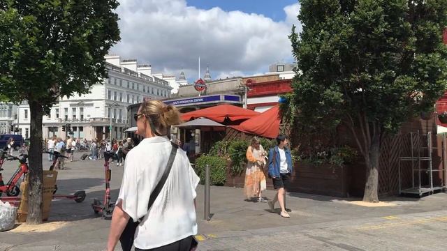 LONDON, England – Walking Tour 4K