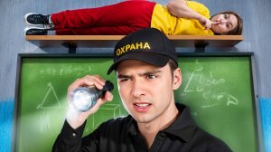 ЭКСТРЕМАЛЬНЫЕ ПРЯТКИ в ЗАКРЫТОЙ ШКОЛЕ на каникулах !