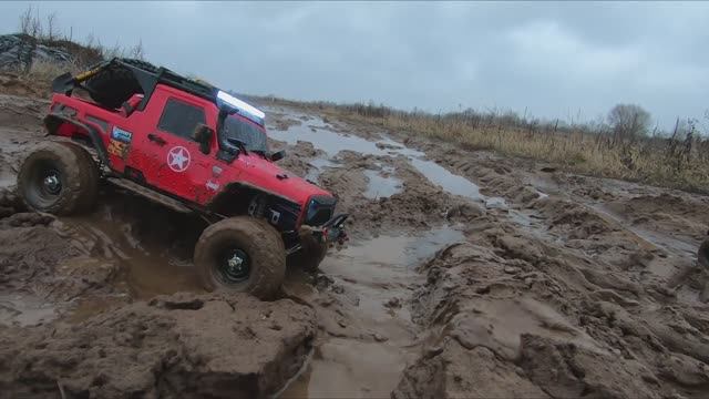 Сравнительный тест внедорожников. Traxxas Vs RGT