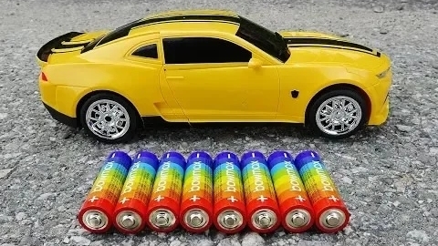 Желтый Шмель-трансформер Toys - Car Toys для детей