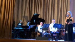 Пахмутова. 
И меня пожалей. 
Наталья Датиева.