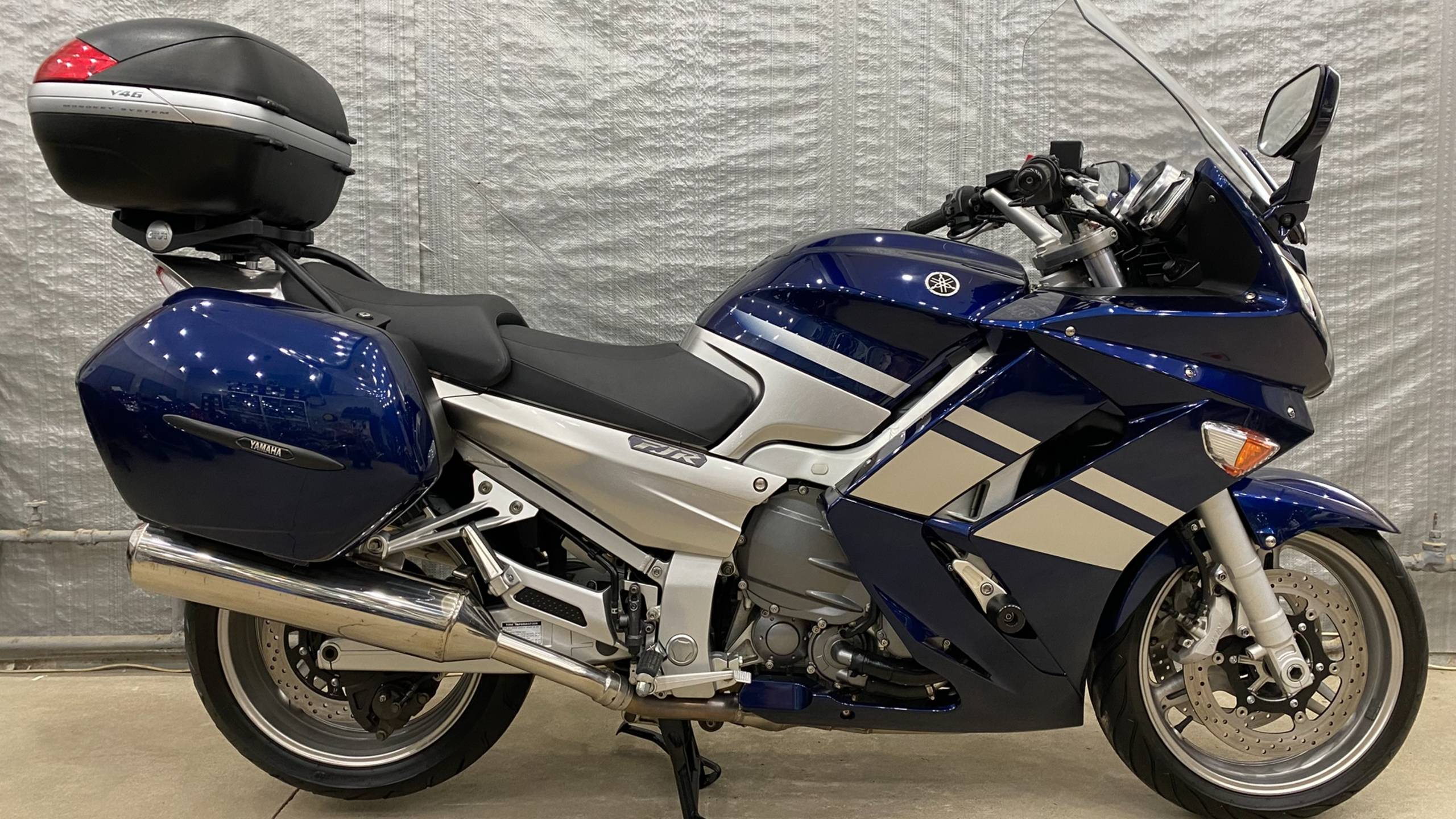 Осмотр Yamaha FJR1300A (2006)