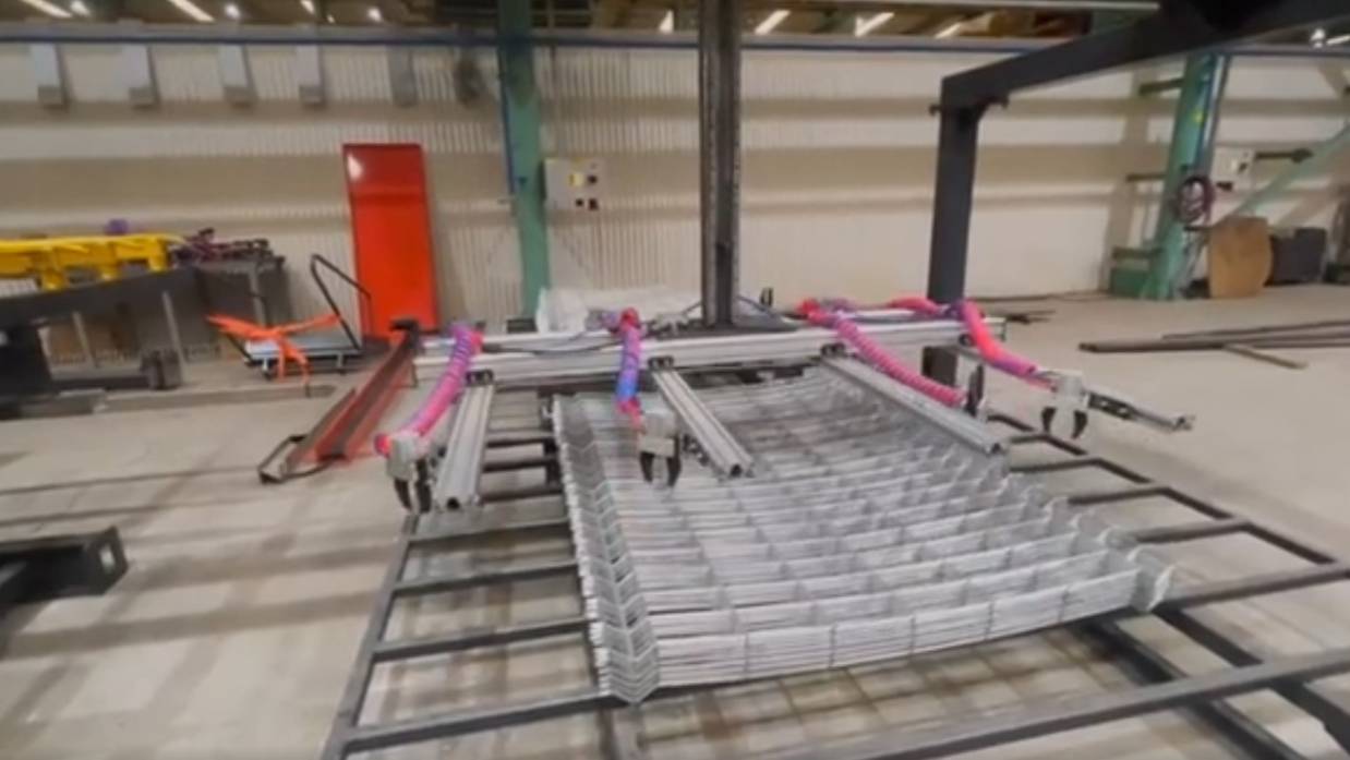 Станок для сварки и гибки сетки 3D Забора TJK смотреть онлайн