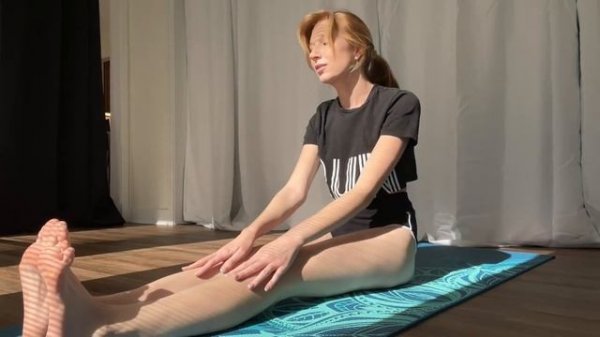 Morning Stretching to Open Hips Yoga and Flexibility Training Challenge