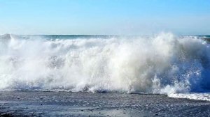 ШТОРМ В СОЧИ _ ТАКОГО ШТОРМА В СОЧИ ДАВНО НЕ БЫЛО!!!