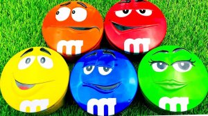 Мультики про конфетки для детей и малышей. Мультики про распаковку 5 коробочек M&M's с конфетками.