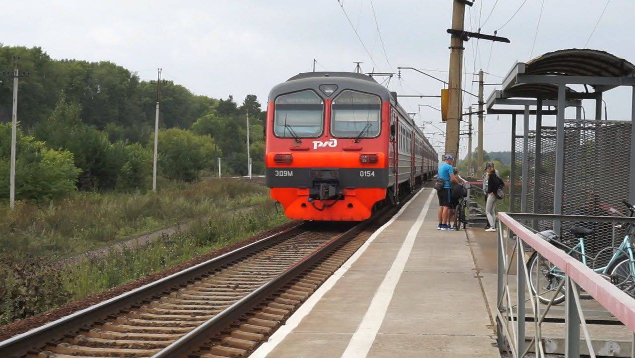 Электропоезд ЭД9М-0154. Покатушки от Алтайской площадки до Зудилово+отправление.