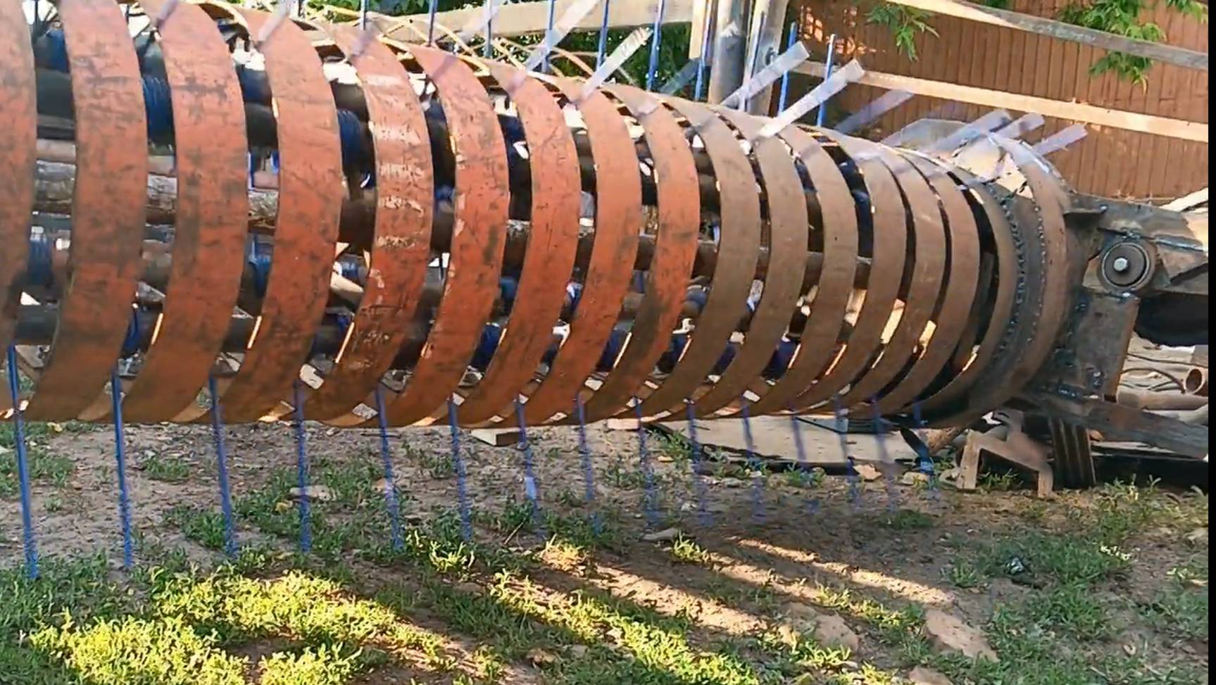 1й пуск самодельного подборщика.