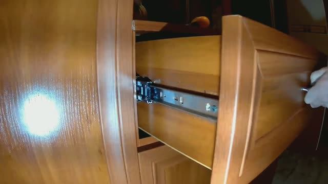 Замена направляющих ящика. смотреть онлайн