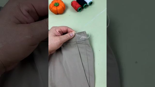 Как ушить брюки в талии
