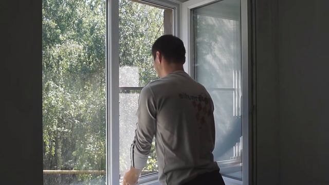 Монтаж вставной москитной сетки VSN