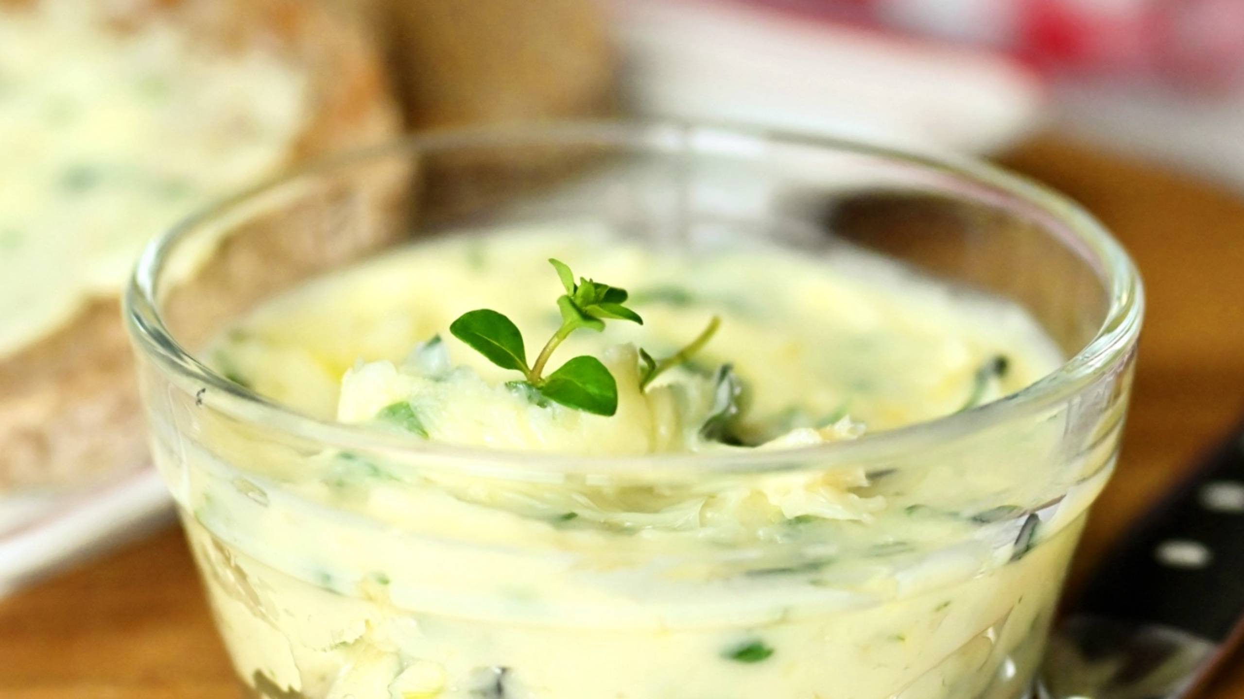 Ароматное сливочное масло с тимьяном смотреть онлайн