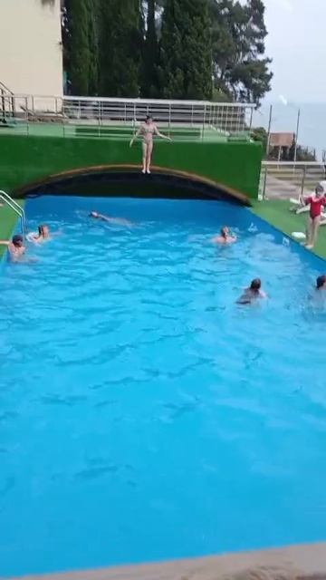 Солнечный летний (Гагра) смотреть онлайн