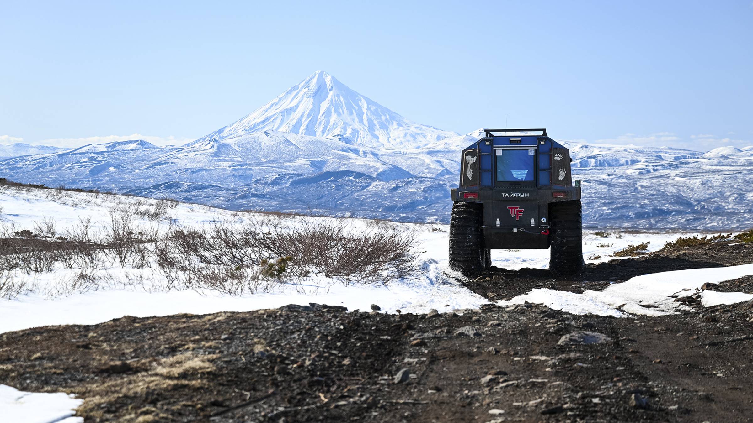 В гостях на Камчатке. Отзыв владельца о новом вездеходе Тайфун 2.4 с рулевым управлением смотреть онлайн