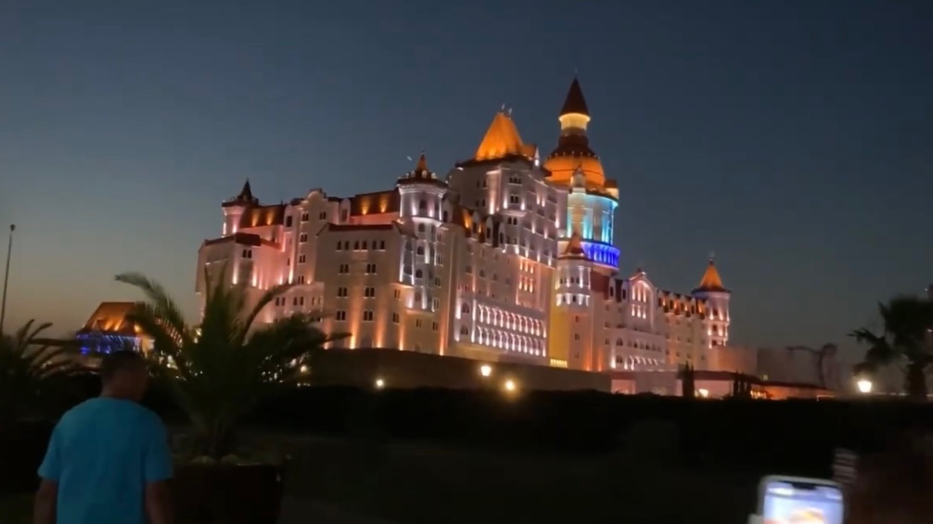 СОЧИ ПАРК ОТЕЛЬ 🌴 ПРИШЛИ НА ПОЮЩИЕ ФОНТАНЫ В ОЛИМПИЙСКОМ ПАРКЕ 🎆 Канал о повседневной жизни смотреть онлайн