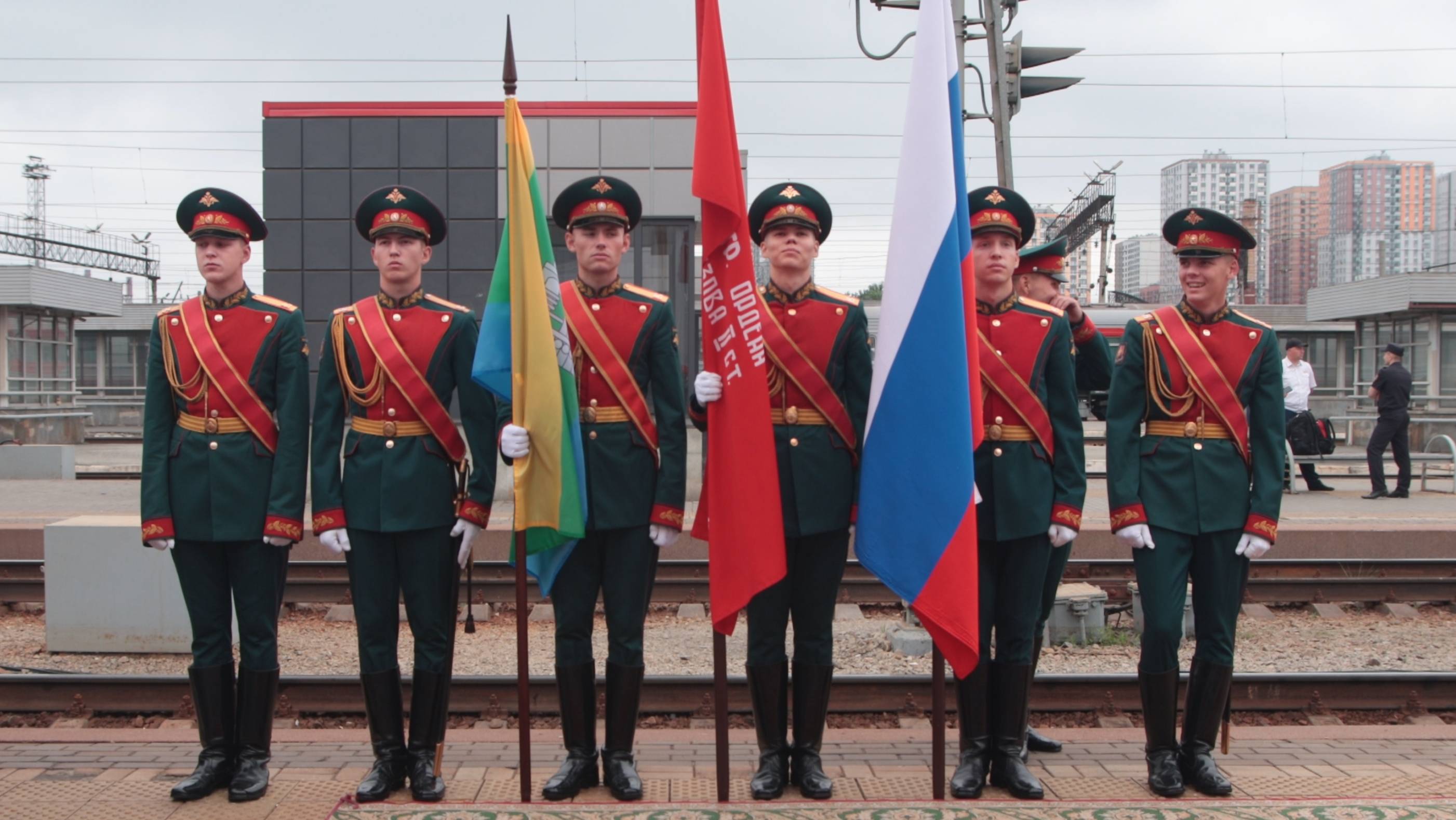 14 июня 2025 г. Екатеринбург. Поезд Министерства Обороны «Единство в памяти. Сила в подвиге!» смотреть онлайн