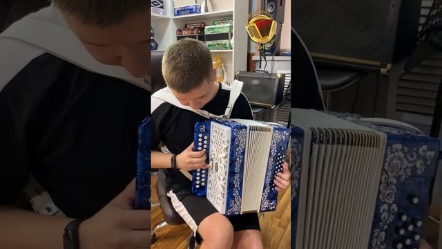 Что происходит в гармонной мастерской? Закулисье Гармонного Рынка! #гармонь #купитьгармонь #гармошка смотреть онлайн