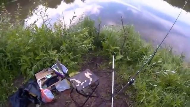Рыбалка на карася. Ловля карася на донку с кормушкой. смотреть онлайн