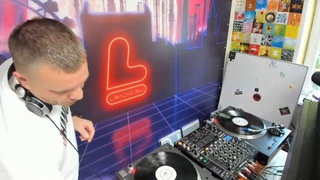 Живые игры 17.06.25 смотреть онлайн