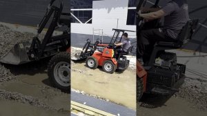 Щебенка, пример применения погрузчика АТ-350М! #стройка #excavator #пермь #shorts