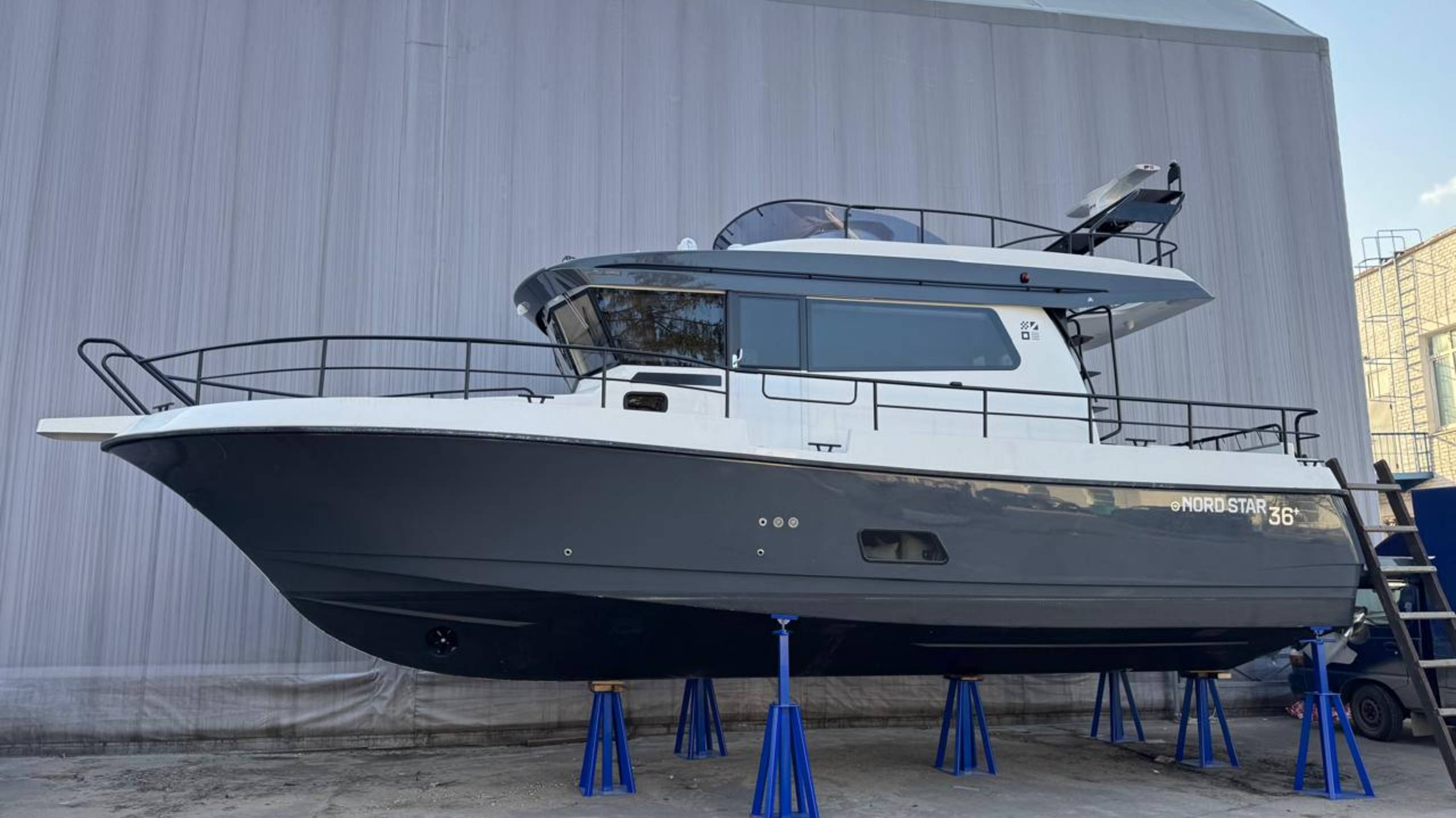 Динамические транцевые плиты  Zipwake E 600 на Nord Star 34 | Yachts Expert