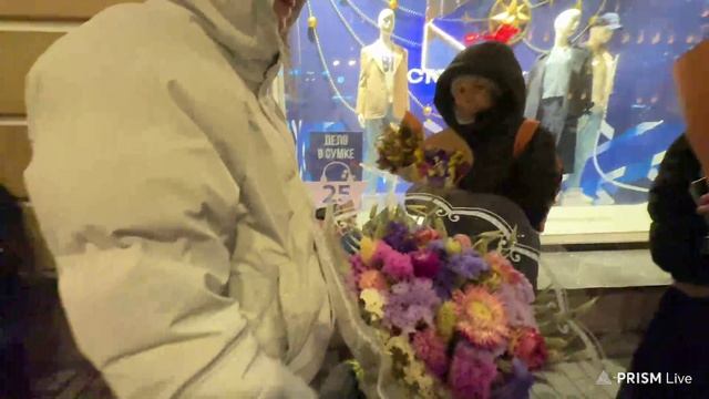 РОНЧЕВСКИЙ ЦВЕТЫ ДАРИТ смотреть онлайн