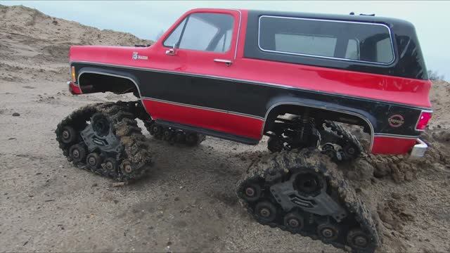 Blazer на гусеницах против Pajero. смотреть онлайн