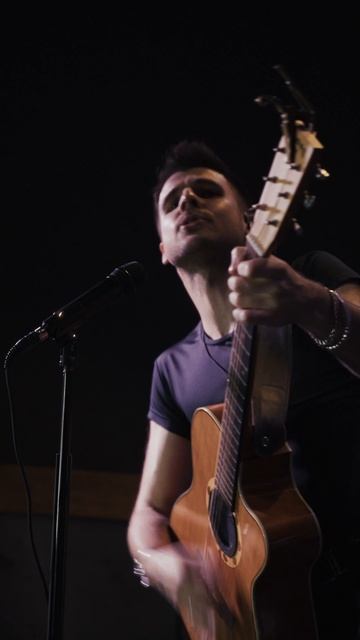 Вспомним концерт и то, как классно вы пели вместе с нами «Конец лета» 😄 смотреть онлайн