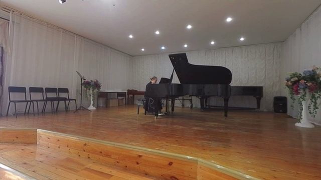 выступление на школе Лундстрема, 2023 г Вяткина Аделаида, 10 лет