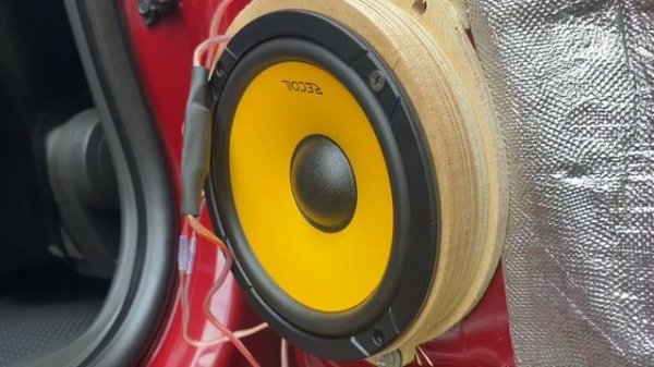 Обзор на Компонентная акустика Recoil RLM65