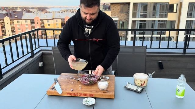 ЛУЧШИЙ МАРИНАД ЛУКА к мясу 2025: Как сделать лук хрустящим, сладким и без горечи за 10 минут! смотреть онлайн