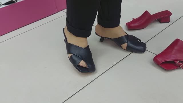 ОБУВЬ GRACIANA СУПЕР НОВИНКИ НОВЫХ МОДЕЛЕЙ С 33 РАЗМЕРА ДО 43 МОСКВА ПРОСПЕКТ ВЕРНАДСКОГО смотреть онлайн