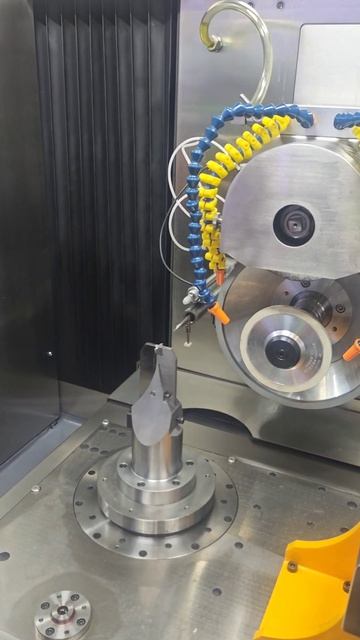 Какие-то куски видео с пекинской выставки 2