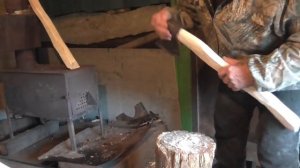 Топорище  , изготовление , насадка топора этап 2