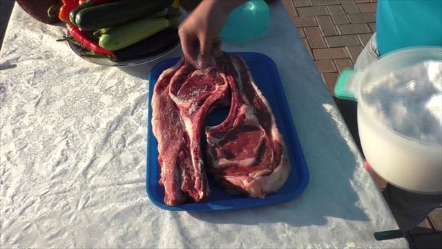 ЗАМАРИНОВАЛ ГОВЯЖЬИ СТЕЙКИ и ОБЖАРИЛ на ГРИЛЕ смотреть онлайн