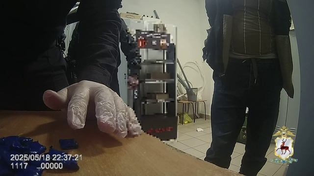 Полицейские задержали в Нижнем Новгороде мигранта за попытку сбыта наркотиков смотреть онлайн